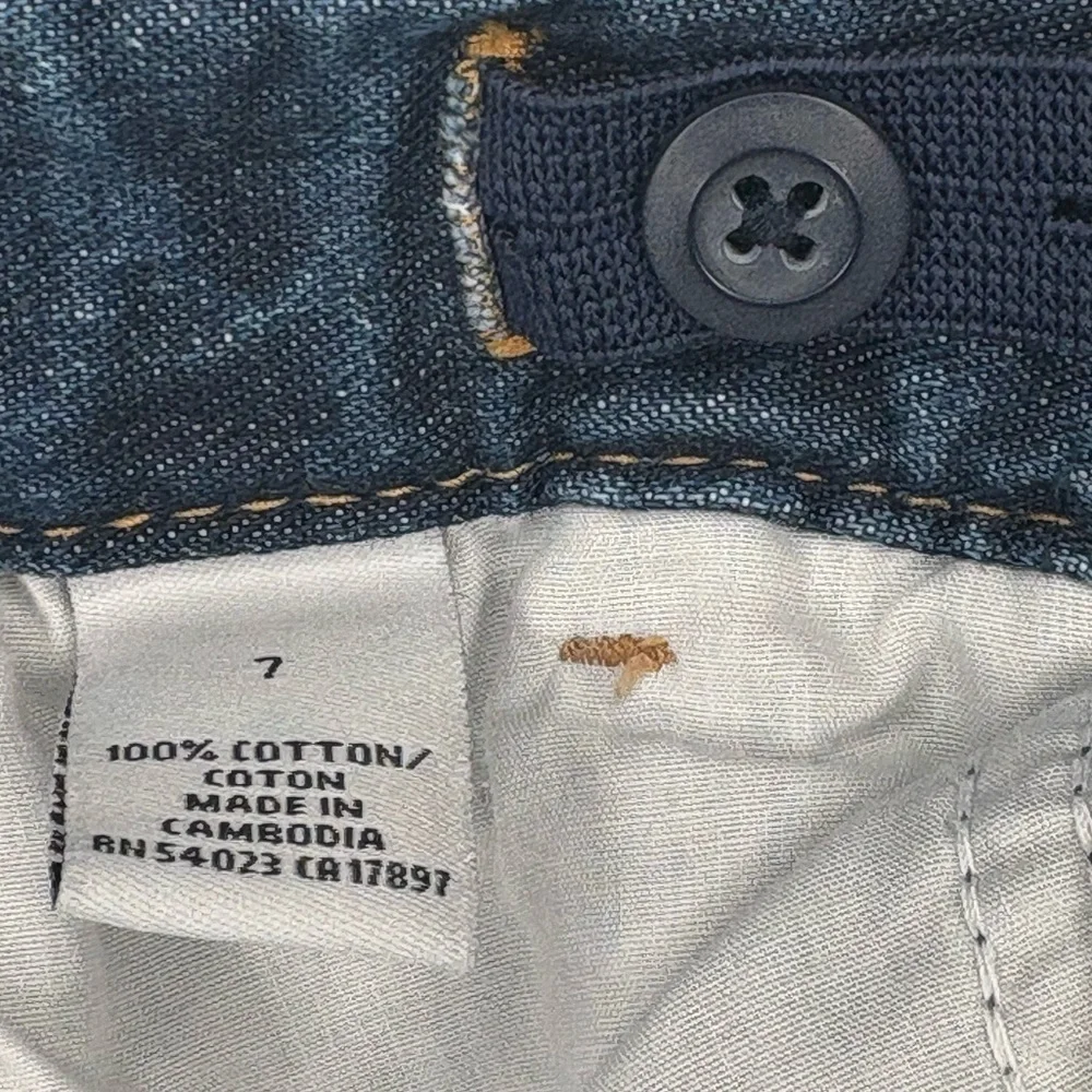 Old Navy Boys Denim Painter’s Shorts with Adjustable Waist Tabs | Size 7